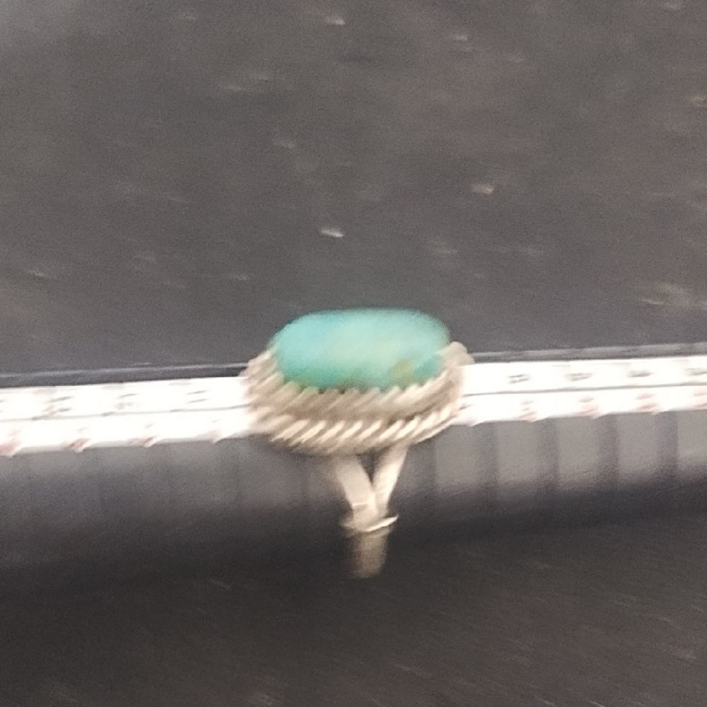 Unsigned Native American Style Ring - image 6